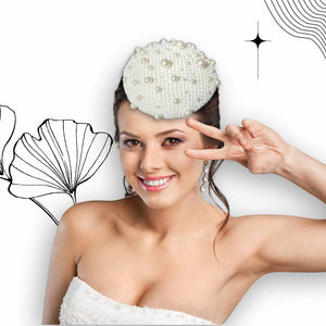 bride wearing white bridal cocktail hat in button shape 新娘戴上白色珍珠圓形英式禮帽 bride wearing white bridal cocktail hat in button shape 新娘戴上白色珍珠圓形英式禮帽